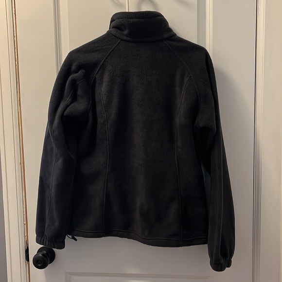 Woman’s Columbia fleece coat - Picture 2 of 3